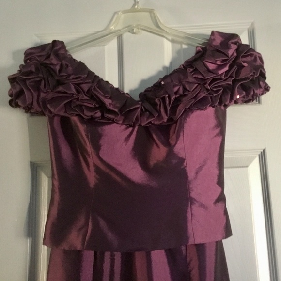 Daymor Couture Mother of the Bride or Groom Ruffle Off the Shoulder Mermaid Gown - Picture 5 of 10